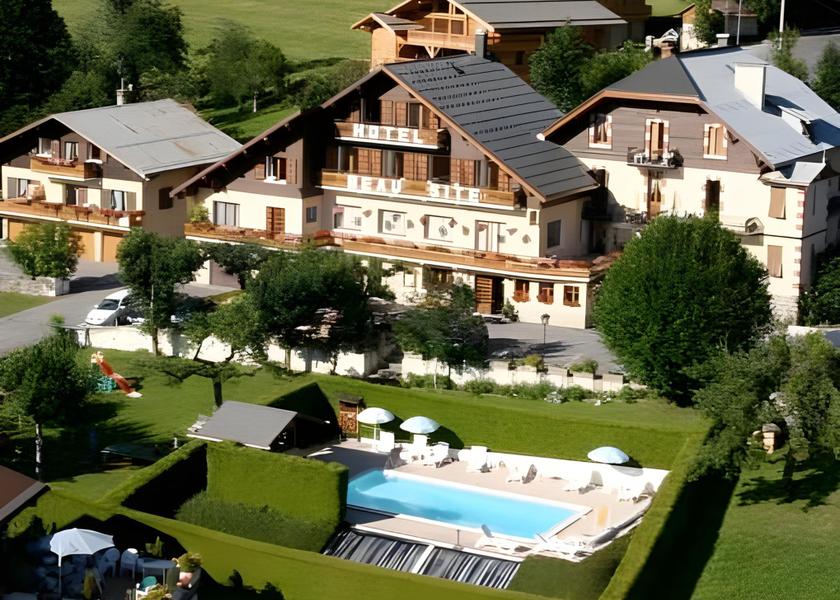Auvergne-Rhône-Alpes Saint-Jean-de-Sixt exterior view