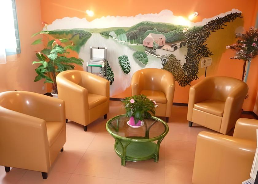 Normandy Saint-Marcel lobby