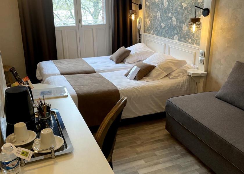 Hauts-de-France Saint-Valery-sur-Somme Standard Triple Room with Sea View