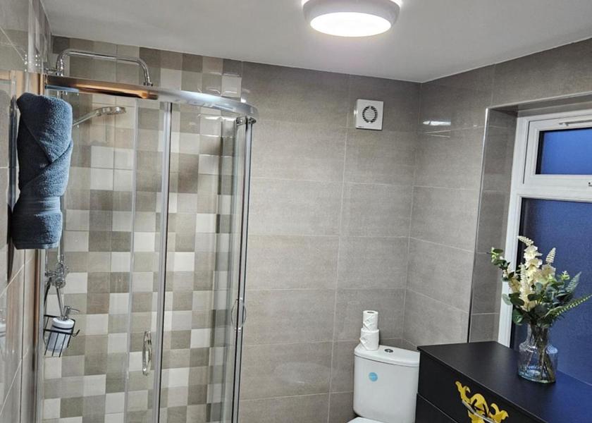 England Leek Deluxe Double Room with Shower