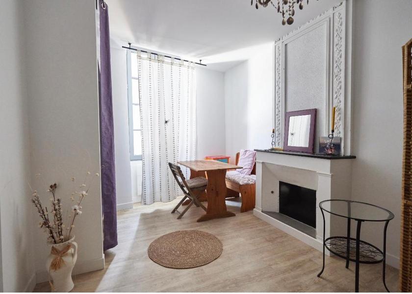 Nouvelle-Aquitaine Langon Public Areas