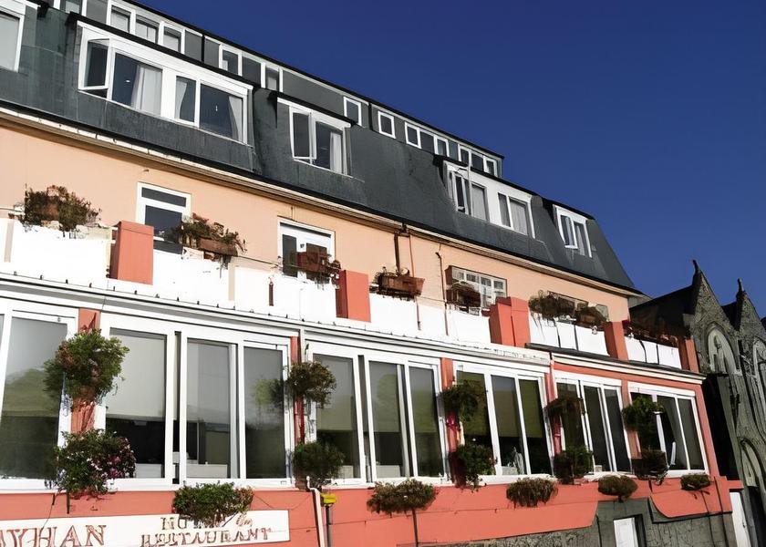 England Looe exterior view