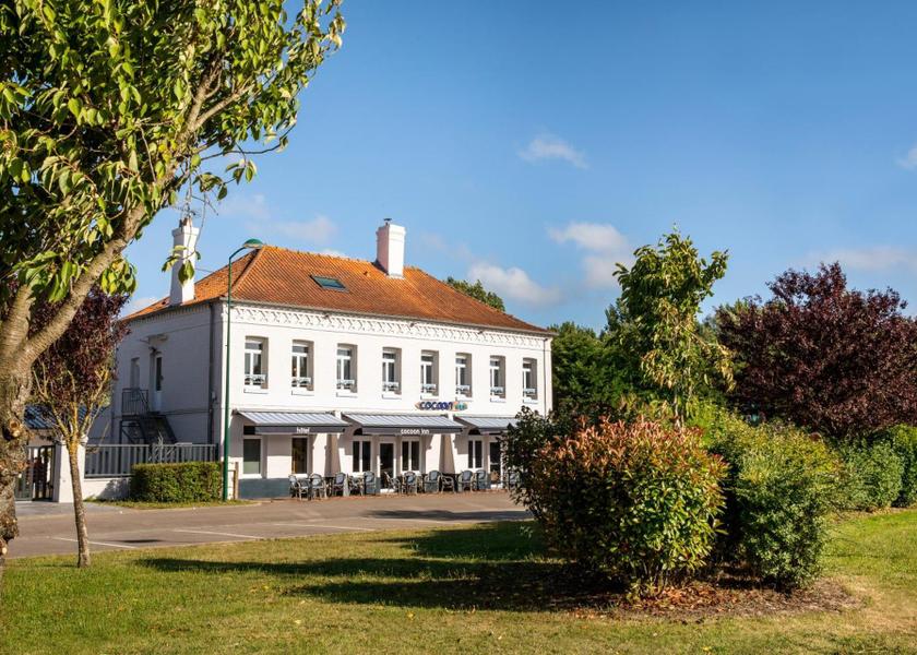 Ile-de-France Montreuil entrance