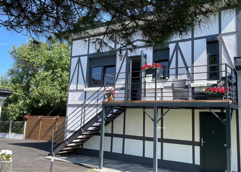 Ile-de-France Montreuil exterior view