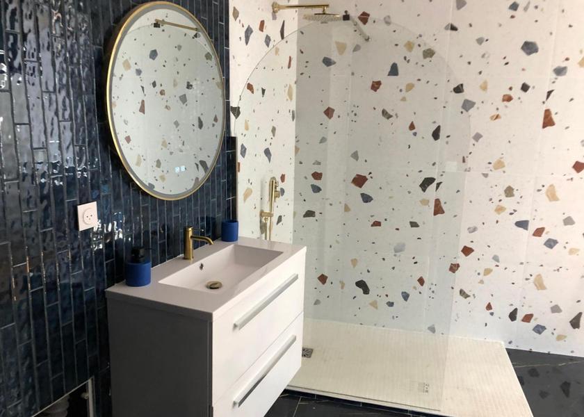 Occitanie Anduze bathroom