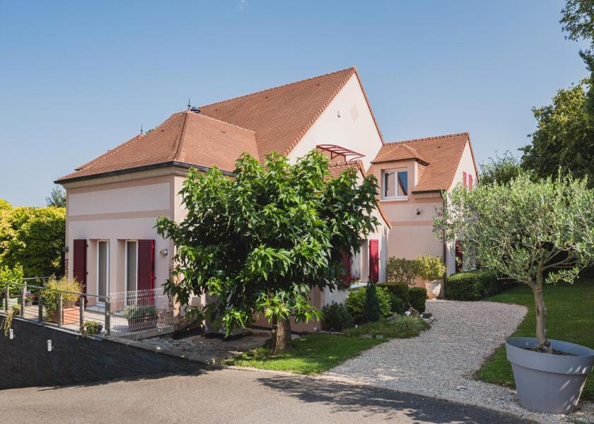 Ile-de-France Chessy Hotel Exterior