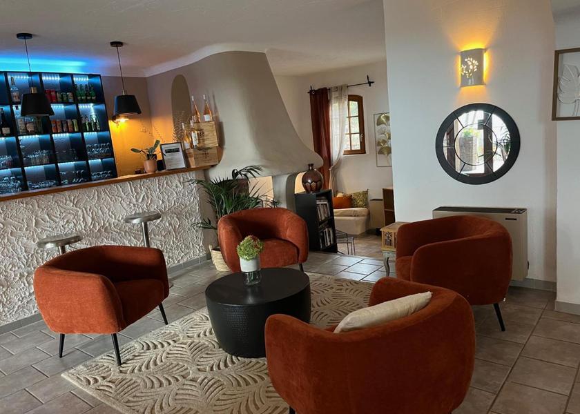 Provence - Alpes - Cote d'Azur Tourtour facilities