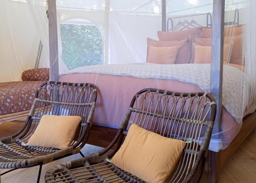 Nouvelle-Aquitaine Blaye Tent