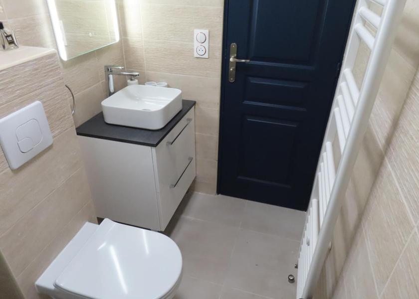 Île-de-France Bondy Double Room with Private Bathroom