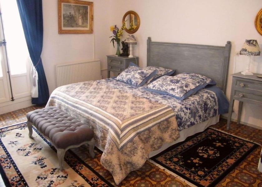 Occitanie Caux Double Room with Private Bathroom