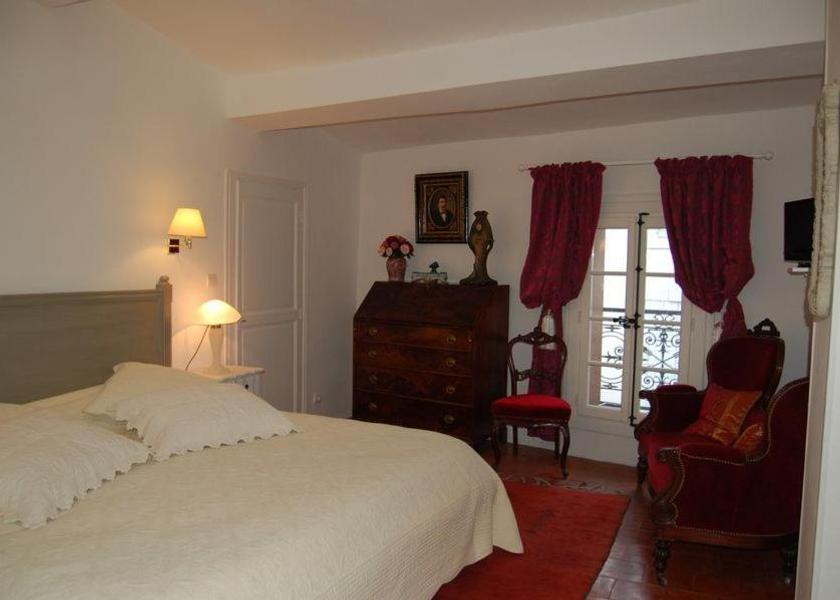 Occitanie Caux Deluxe Double Room with Shower