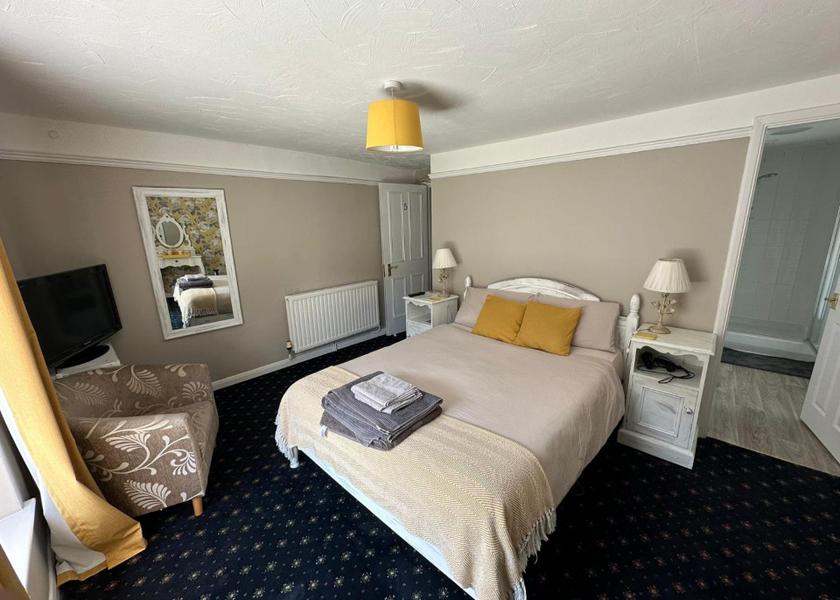 England Wotton-under-Edge Double Room with Private Bathroom