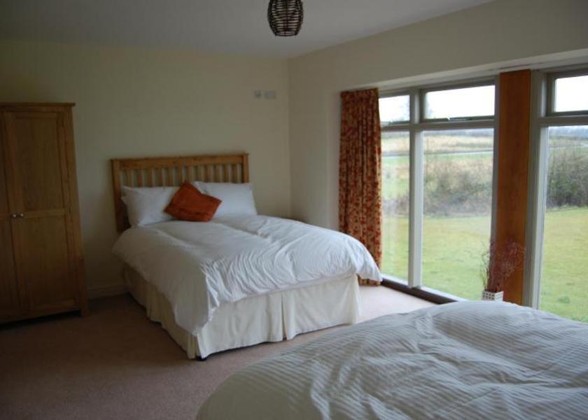 England Wotton-under-Edge Seven-Bedroom House