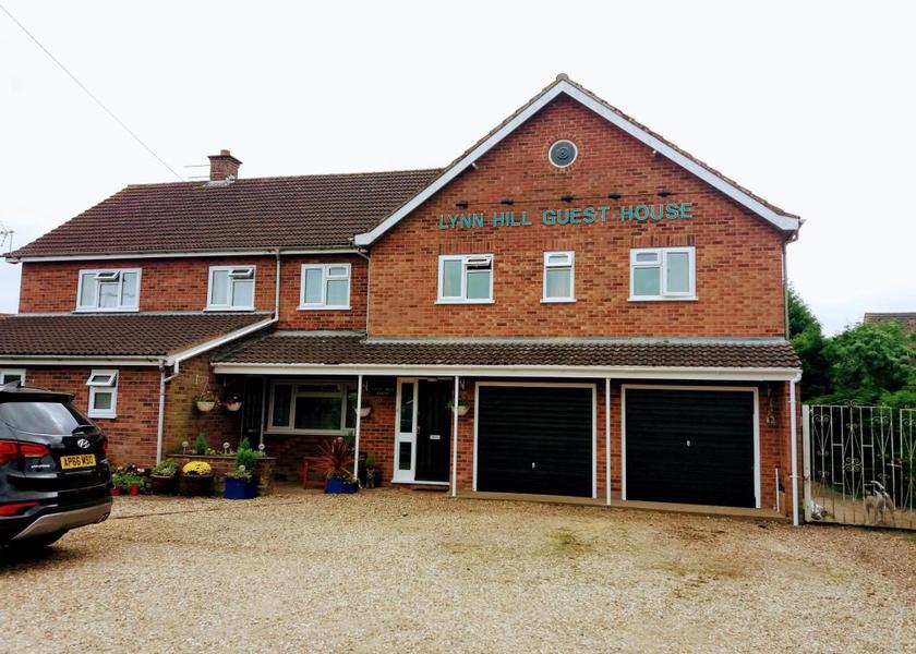 England Dereham entrance