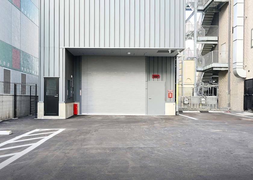 Akita Akita Parking