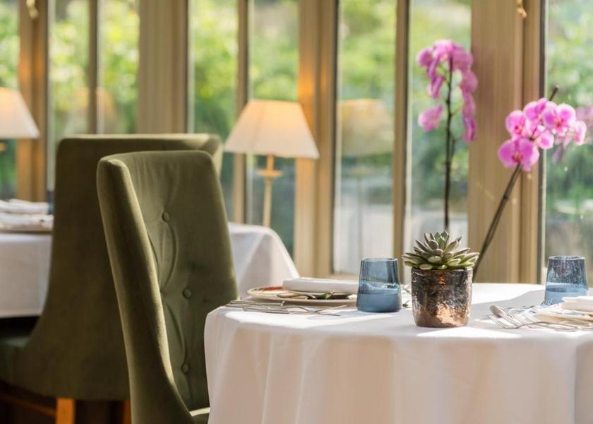 England Holt restaurant