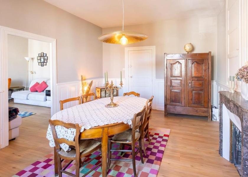 Auvergne-Rhone-Alpes Lezoux Food & Dining