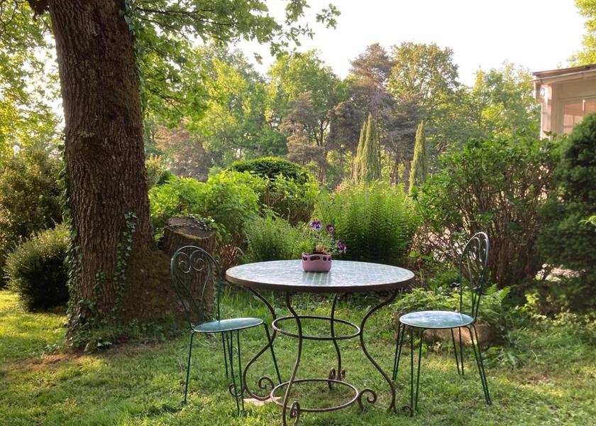 Auvergne-Rhone-Alpes Lezoux exterior view