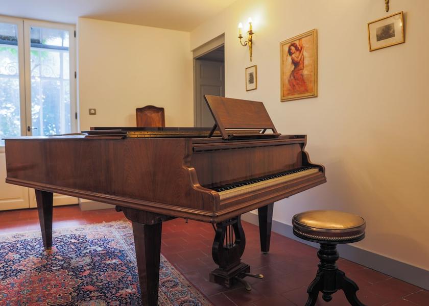 Bourgogne-Franche-Comté Vire Living room