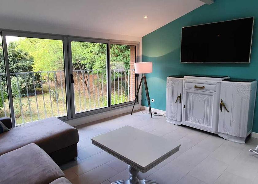 Occitanie Montegut Gîte n°3 - Le Chêne-Suite-Premium-Salle de Bain amenagée-Vue sur la campagne