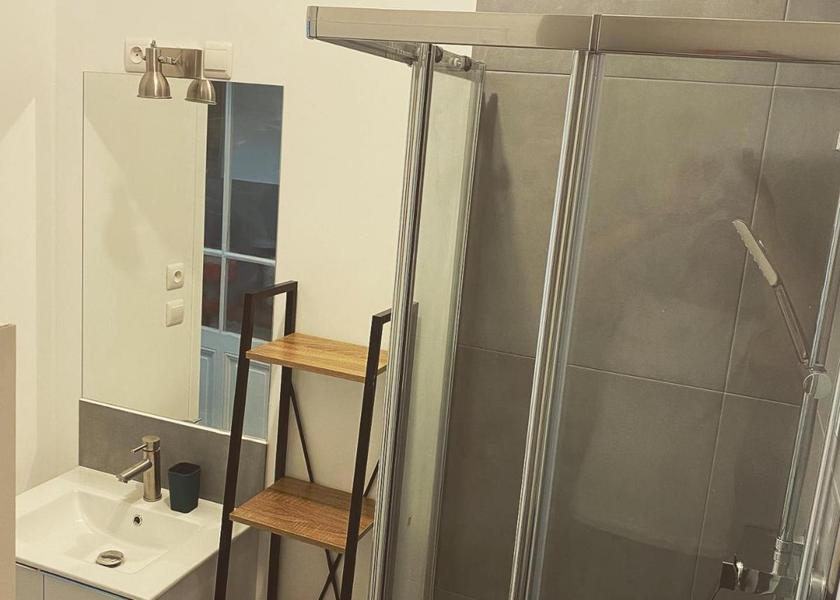 Bourgogne-Franche-Comté Hauts de Bienne bathroom