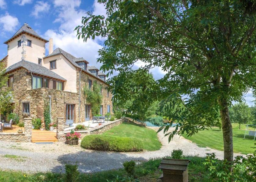 Occitanie Tauriac-de-Naucelle exterior view