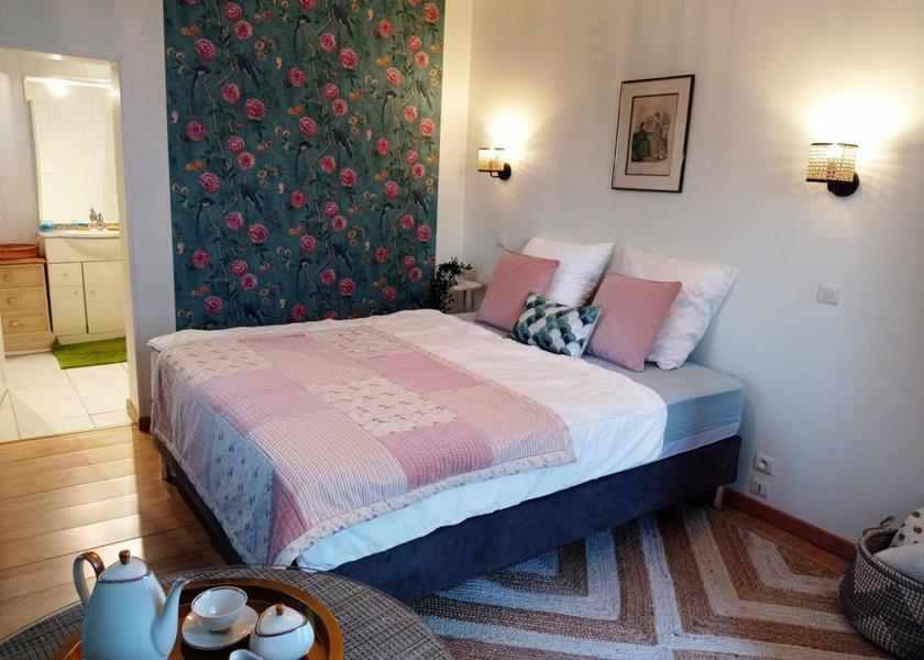 Centre-Loire Valley Saint-Georges-sur-Cher Double Room with Private Bathroom