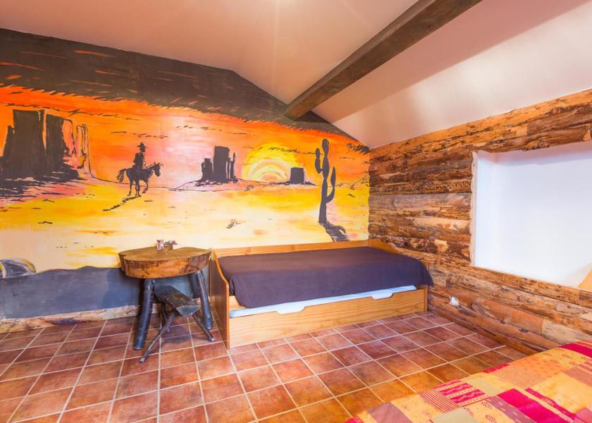 Auvergne-Rhone-Alpes Saint-Laurent-De-Chamousset 