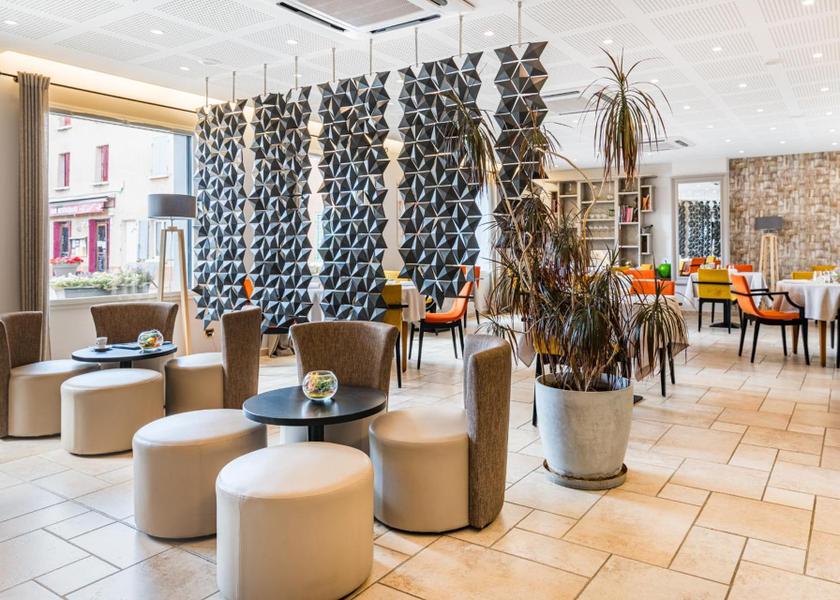 Auvergne-Rhone-Alpes Saint-Laurent-De-Chamousset exterior view