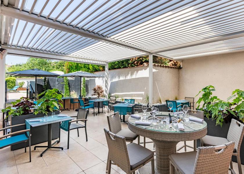 Auvergne-Rhone-Alpes Saint-Laurent-De-Chamousset restaurant