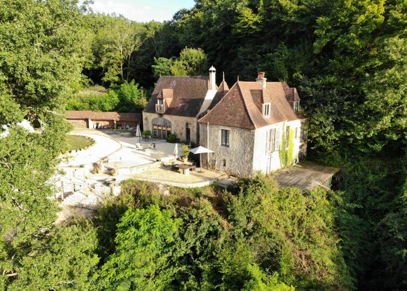 Nouvelle-Aquitaine Domme exterior view