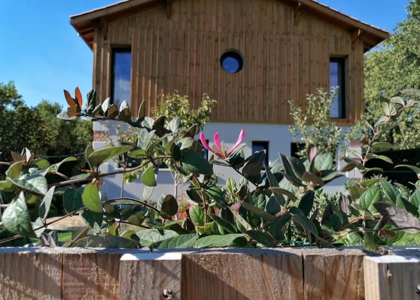 Nouvelle-Aquitaine Lanton garden