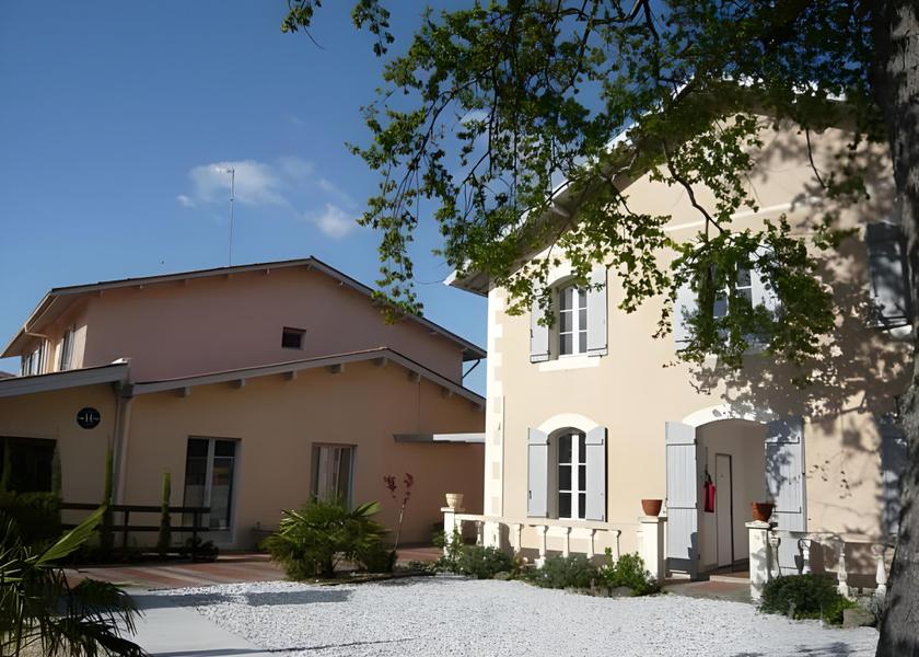 Nouvelle-Aquitaine Lanton exterior view