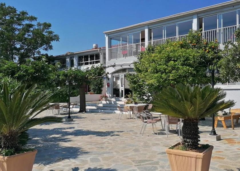 Corsica Rogliano exterior view