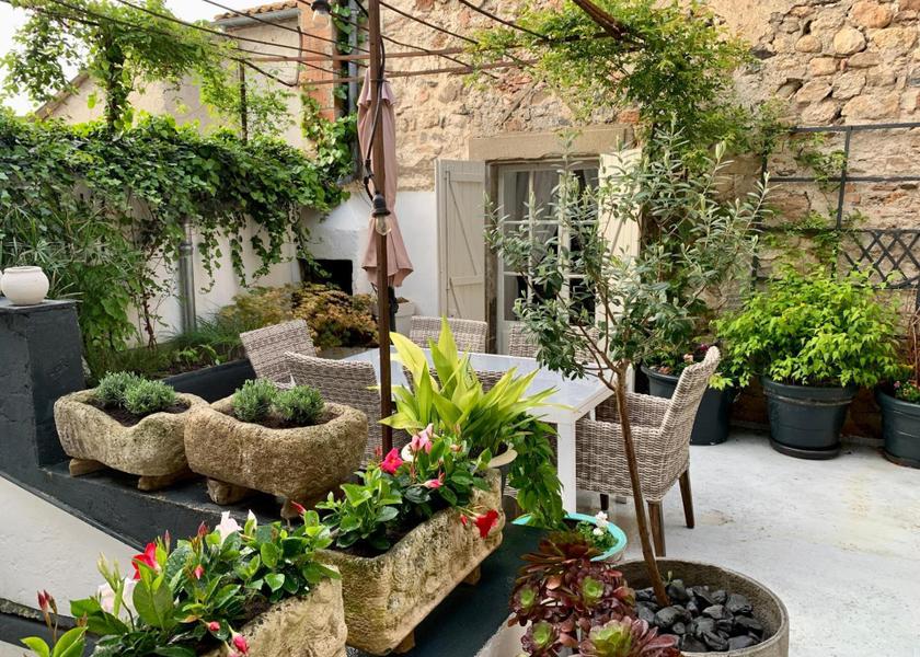 Occitanie Caunes-Minervois facilities