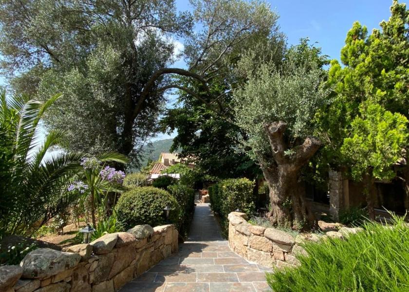 Corsica Conca garden