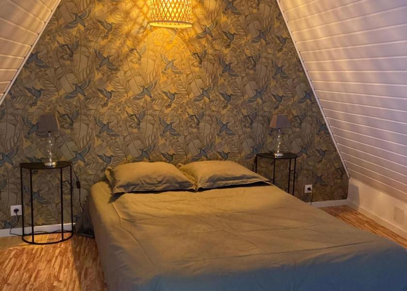 Hauts-de-France Montchevreuil Family Double Room