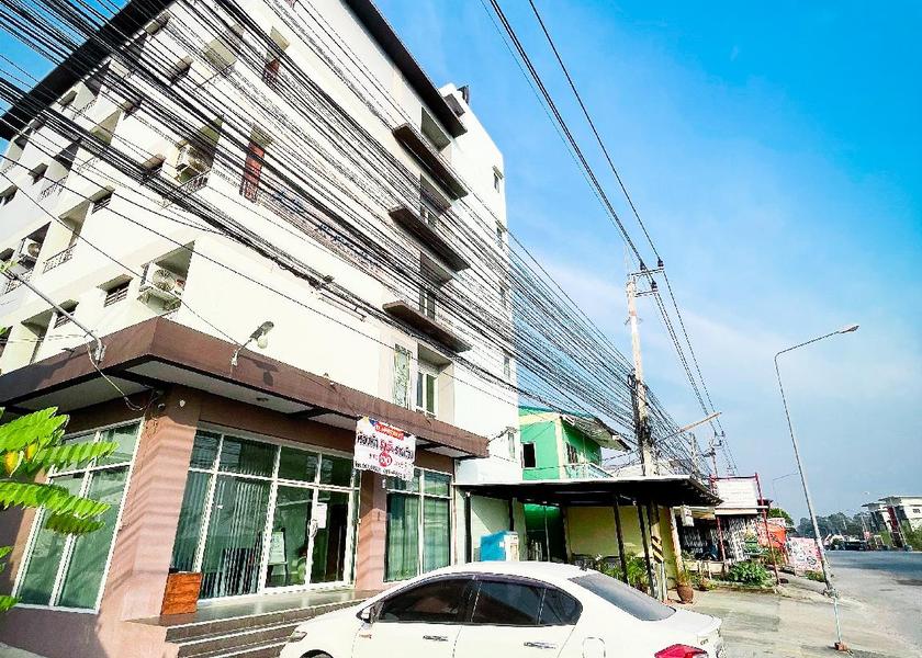  Pluak Daeng 