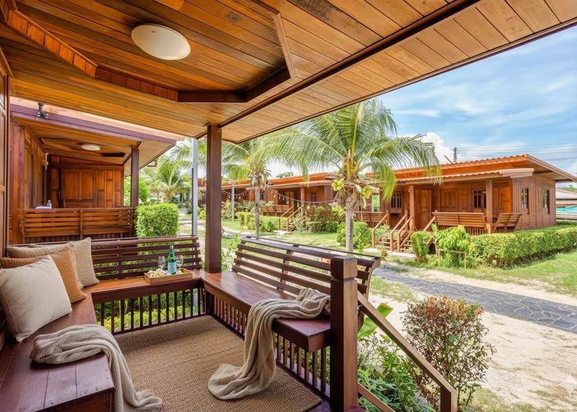 Rayong Province Ban Chang Hotel Exterior