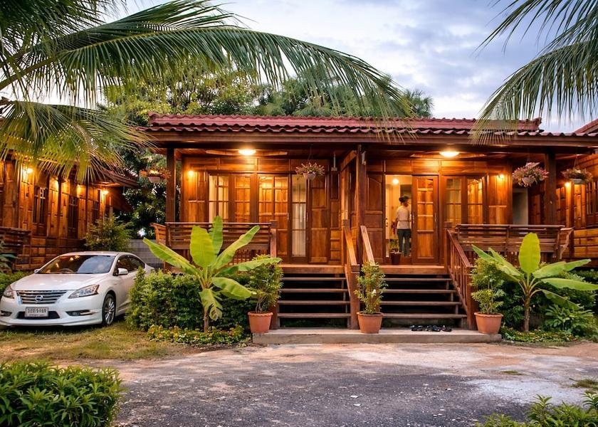 Rayong Province Ban Chang Exterior