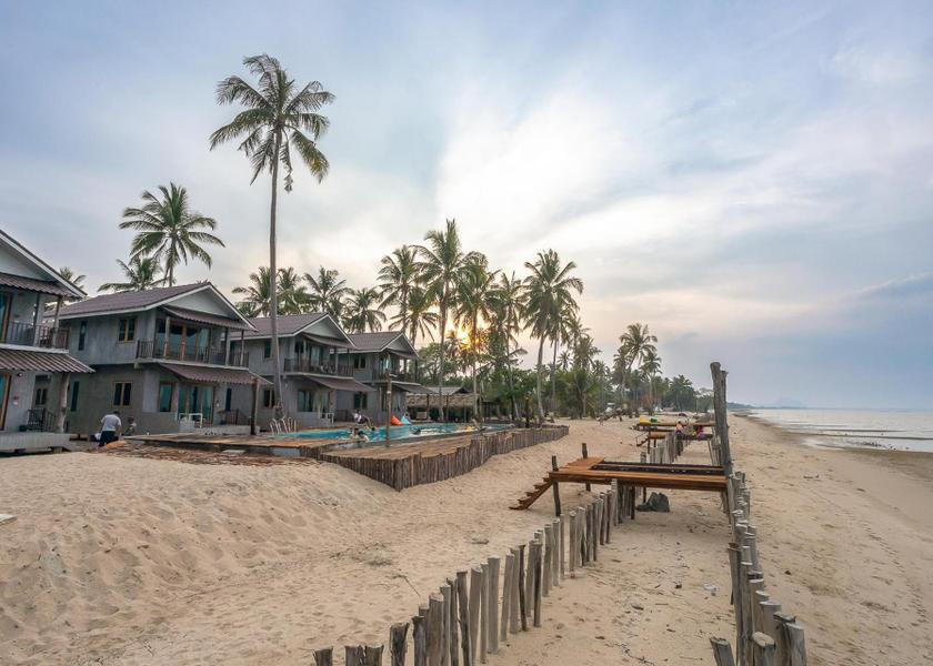 Surat Thani Province Chaiya exterior view