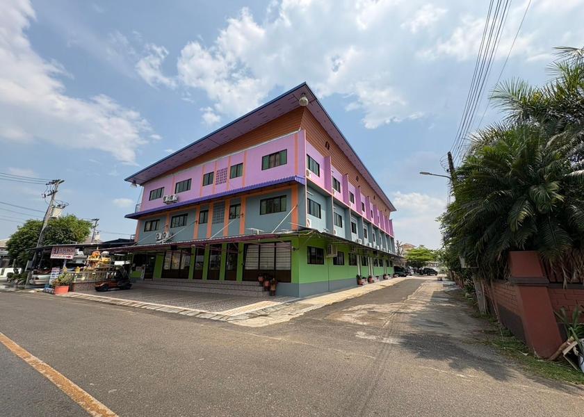 Chiang Mai Province San Sai exterior view