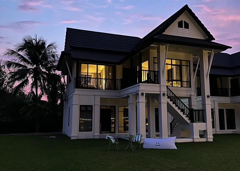 Chiang Mai Province San Pa Thong balcony/terrace