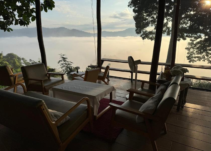 Chiang Mai Province Mae Taeng Lobby