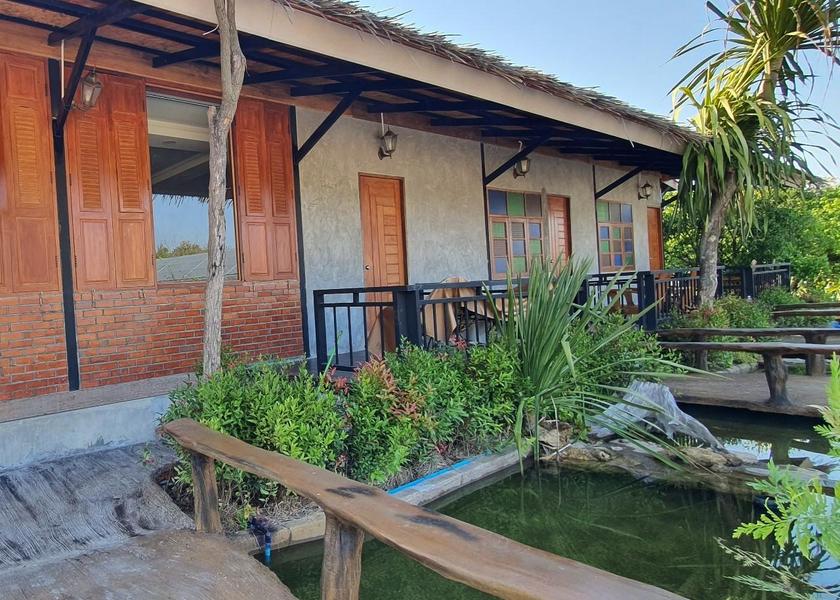 Chiang Mai Province Saraphi Interior view