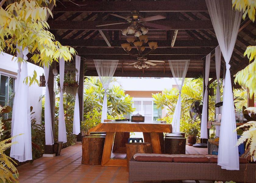 Chiang Mai Province San Kamphaeng bar/lounge