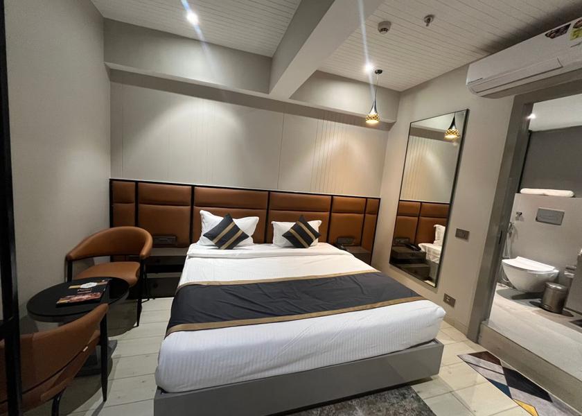 Maharashtra Nanded Classic AC Room