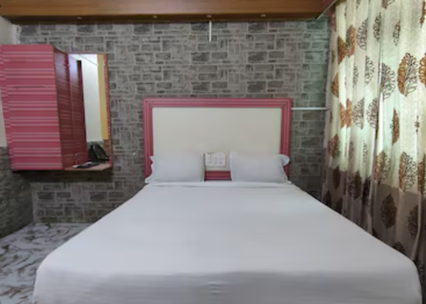 Maharashtra Nanded Classic AC Room