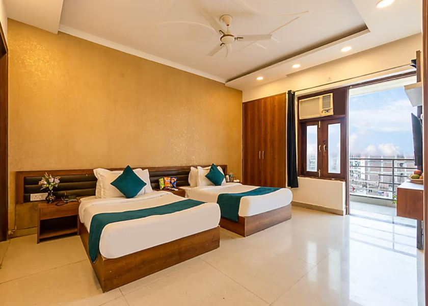 Uttar Pradesh Noida Family Suite with City View