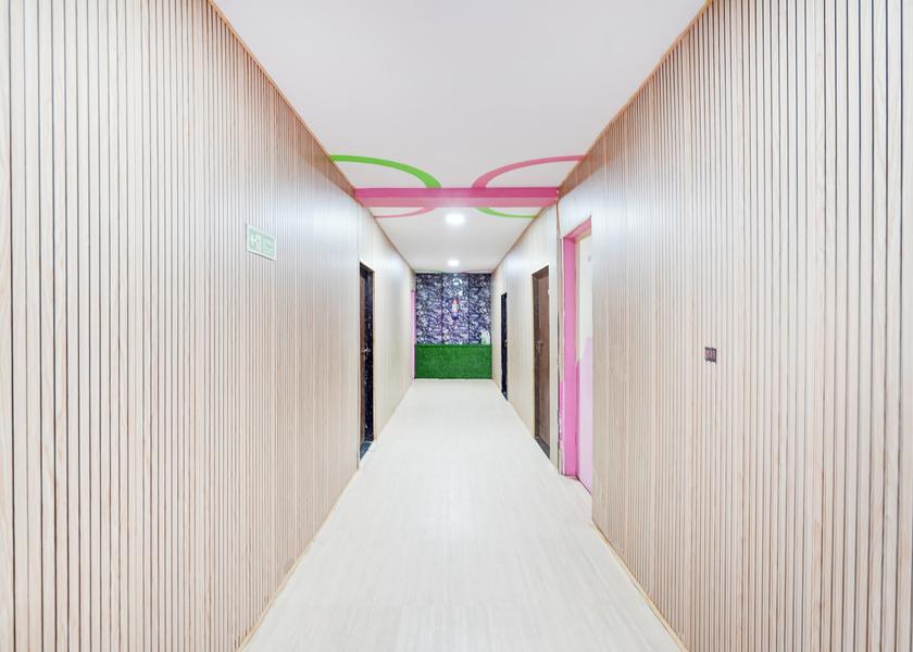 Gujarat Palsana Lobby